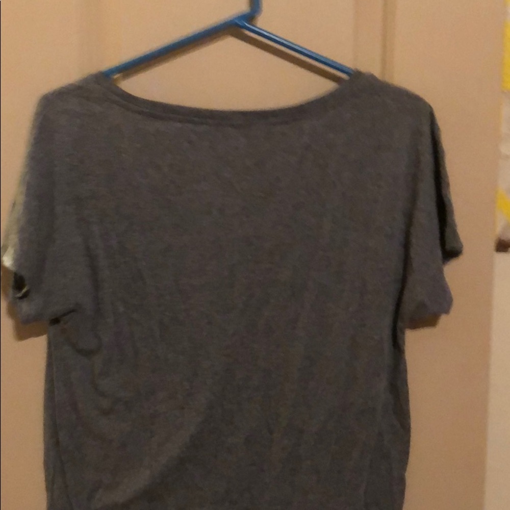shirt - Picture 2 of 3